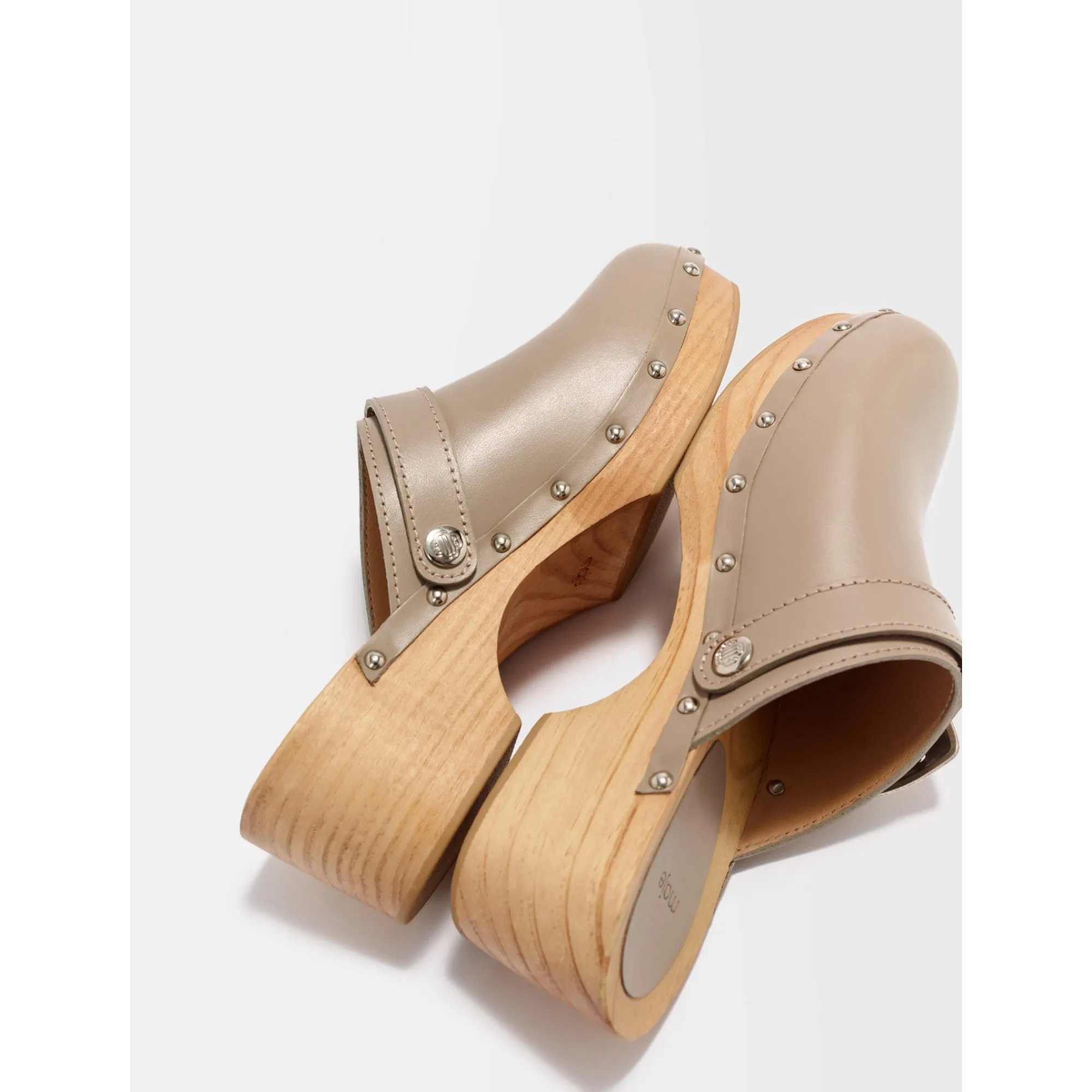 Women Leather Clogs - Mink