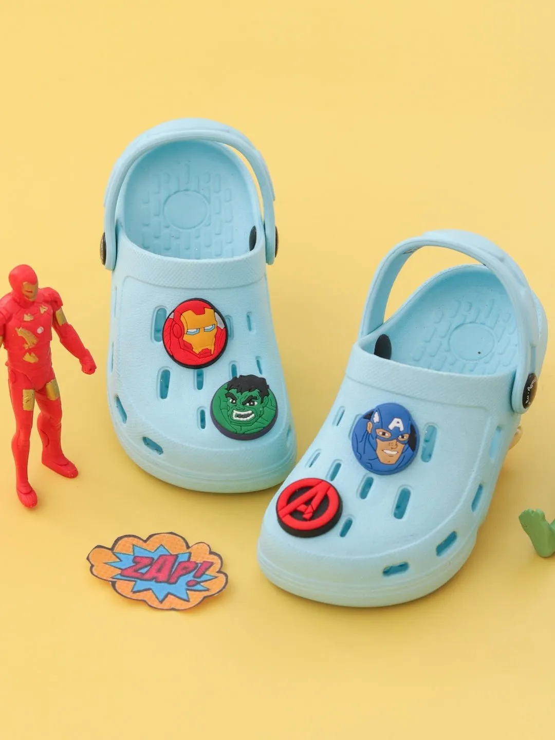 Yellow Bee Boys’ Marvel Avengers Clogs with Iron Man, Hulk & Captain America Charms – Light Blue